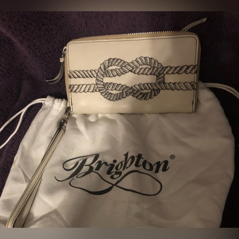Brighton Leather Zip Around Wristlet Wallet - Picture 2 of 8